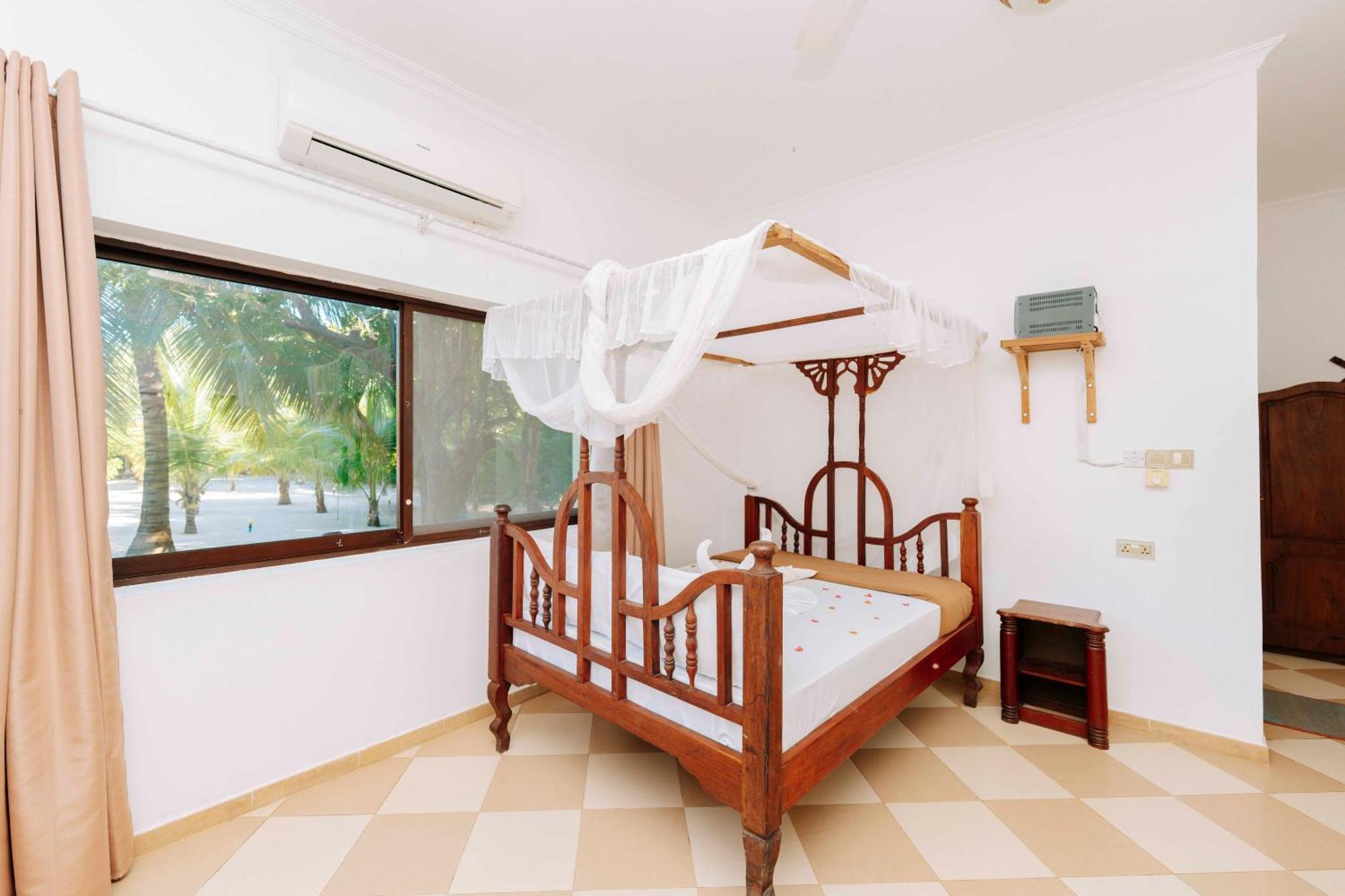 Ifa Beach Resort Джамбиани Екстериор снимка