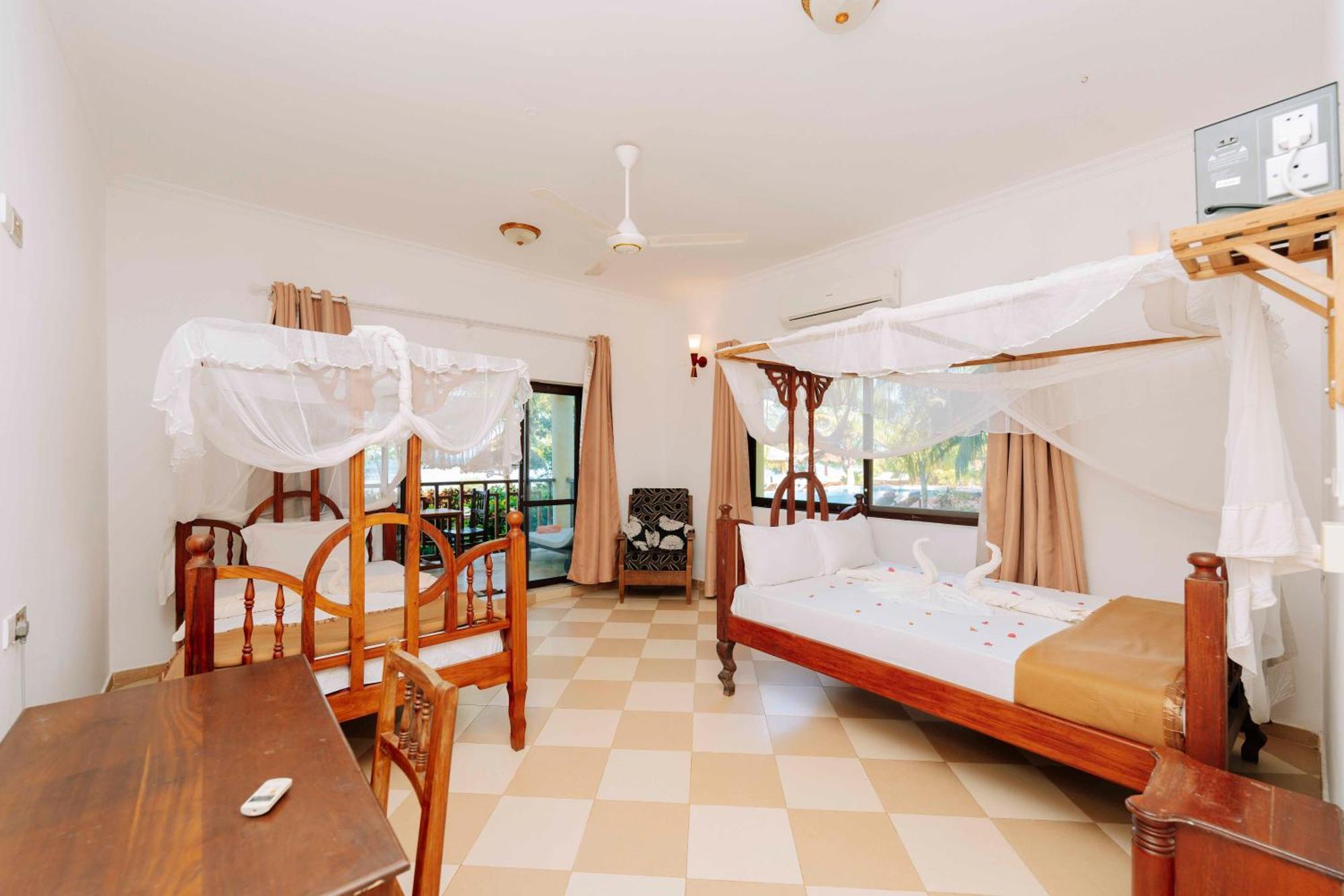 Ifa Beach Resort Джамбиани Екстериор снимка